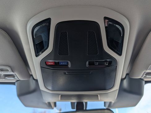 Used 2025 Subaru Outback Premium image 33