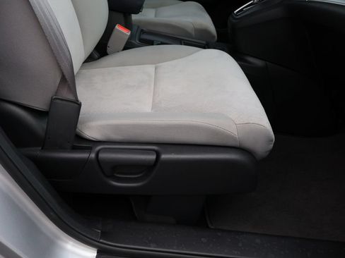 Used 2016 Honda CR-V EX image 10