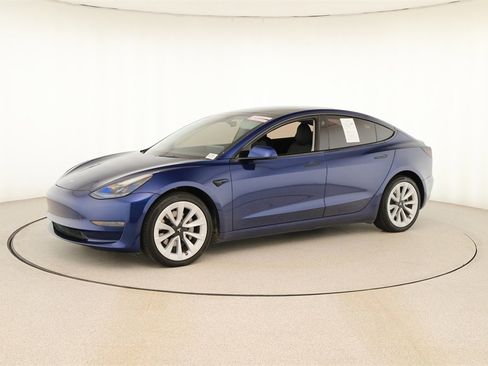 Used 2022 Tesla Model 3 Long Range image 13