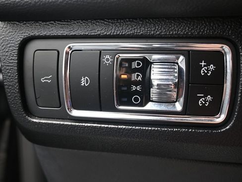 Used 2024 Lincoln Navigator Premiere AWD/4WD image 21