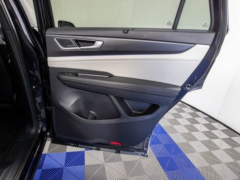 Used 2024 Volkswagen Atlas Cross Sport SEL Premium R-Line AWD/4WD image 15