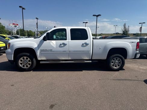 Used 2014 GMC Sierra 2500 Denali AWD/4WD image 18