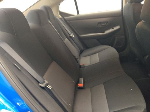 Used 2024 Nissan Sentra SV image 19