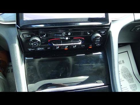 Used 2023 Jeep Grand Cherokee 4WD 4xe image 33