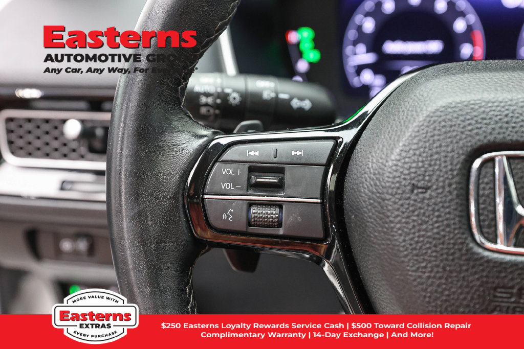 Used 2022 Honda Civic Touring image 16