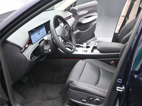 New 2026 Genesis GV70 2.5T Advanced image 5