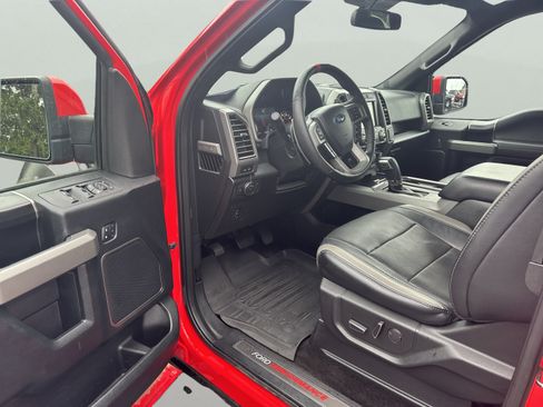 Used 2018 Ford F150 Raptor w/ Equipment Group 802A Luxury AWD/4WD image 10