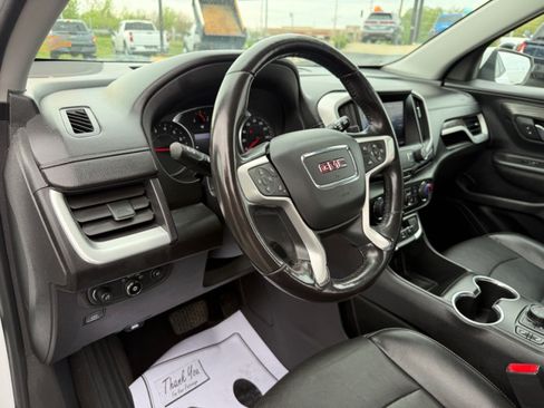 Used 2022 GMC Terrain SLT FWD image 17
