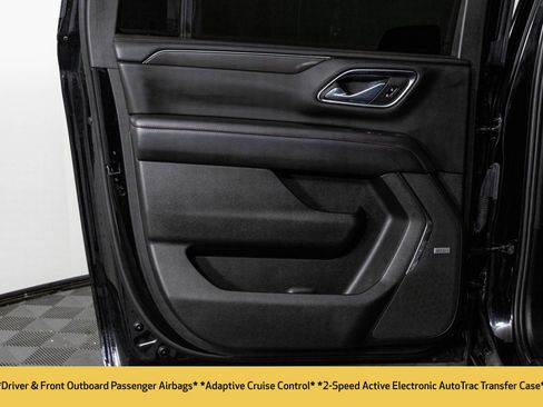 Used 2023 Chevrolet Suburban RST w/ Luxury Package image 38