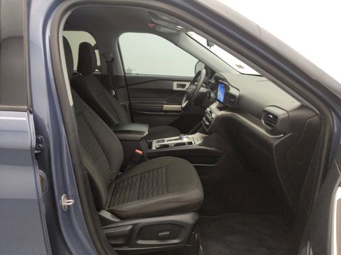 Used 2021 Ford Explorer XLT RWD image 21
