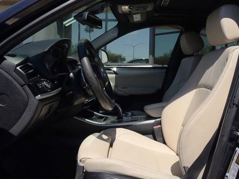 Used 2018 BMW X4 M40i image 39