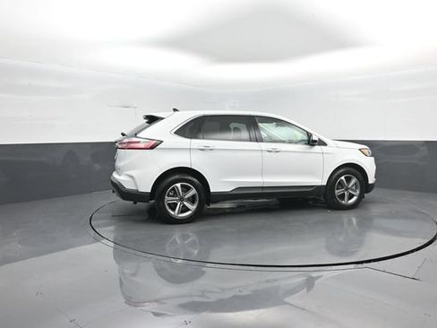 Certified 2024 Ford Edge SEL w/ Convenience Package AWD/4WD image 8