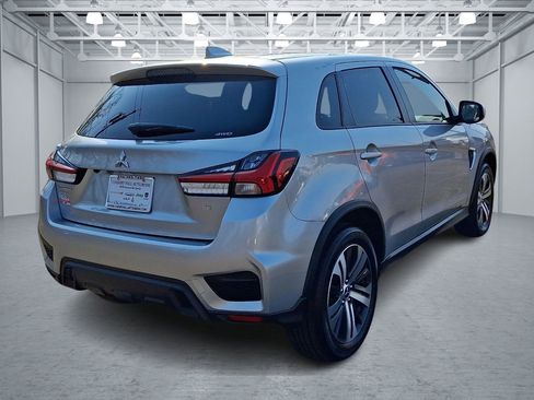 Used 2024 Mitsubishi Outlander Sport SE image 5