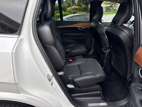 Used 2022 Volvo XC90 T8 Inscription Expression w/ Advanced Package AWD/4WD image 23