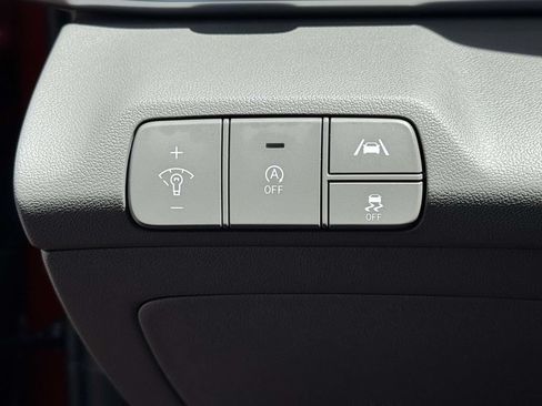 Used 2023 Hyundai Elantra SE FWD image 16