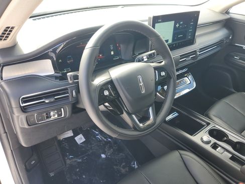 New 2026 Lincoln Corsair Premiere image 13