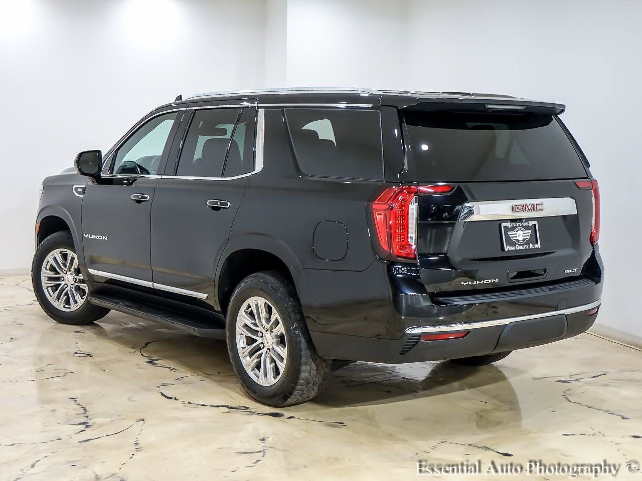 Used 2021 GMC Yukon SLT AWD/4WD image 10