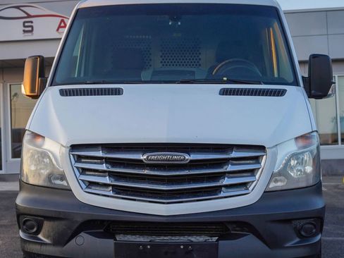 Used 2017 Freightliner Sprinter 2500 w/ Convenience Package RWD image 10