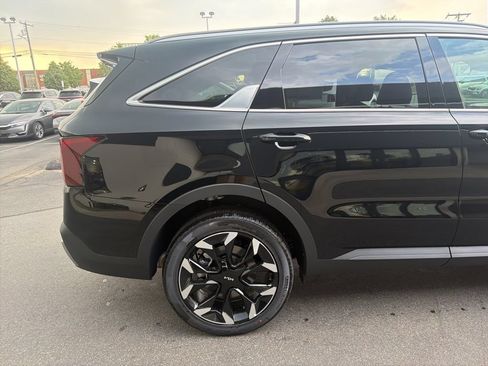 New 2026 Kia Sorento EX AWD/4WD image 7