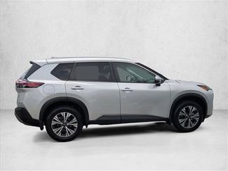 Certified 2022 Nissan Rogue SV w/ SV Premium Package FWD video 4