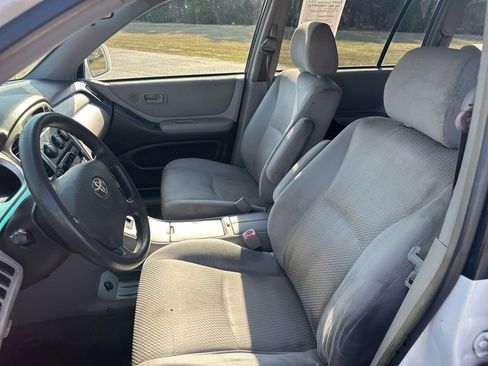 Used 2005 Toyota Highlander V6 image 9