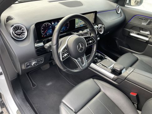 Certified 2023 Mercedes-Benz GLA 250 4MATIC image 17