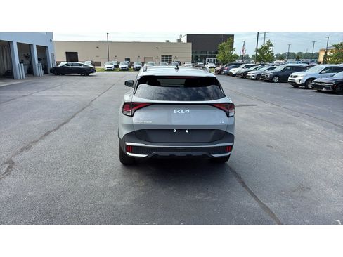 Used 2023 Kia Sportage X-Line w/ X-Line Premium Package AWD/4WD image 6