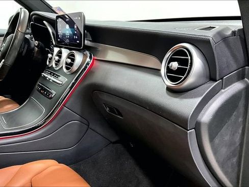 Used 2023 Mercedes-Benz GLC 300 4MATIC Coupe image 15