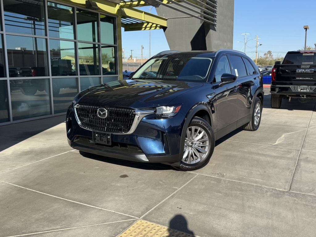 Used 2024 MAZDA CX-90 Plug-In Hybrid w/ Preferred AWD/4WD image 2
