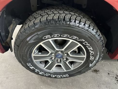 Used 2015 Ford F150 XLT w/ Equipment Group 301A Mid AWD/4WD image 23