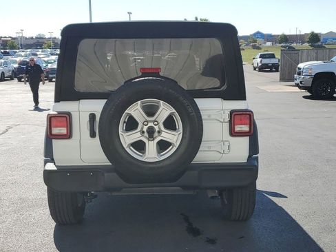 Used 2021 Jeep Wrangler Unlimited Sport image 8