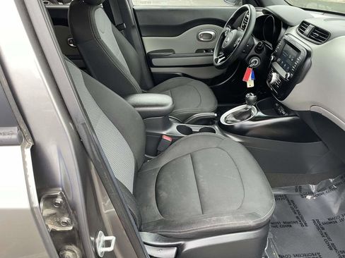 Used 2018 Kia Soul + image 44