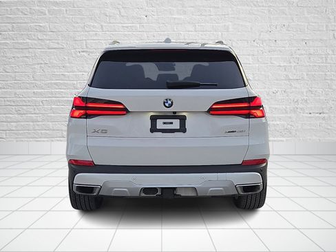 Used 2024 BMW X5 xDrive40i w/ Premium Package image 5