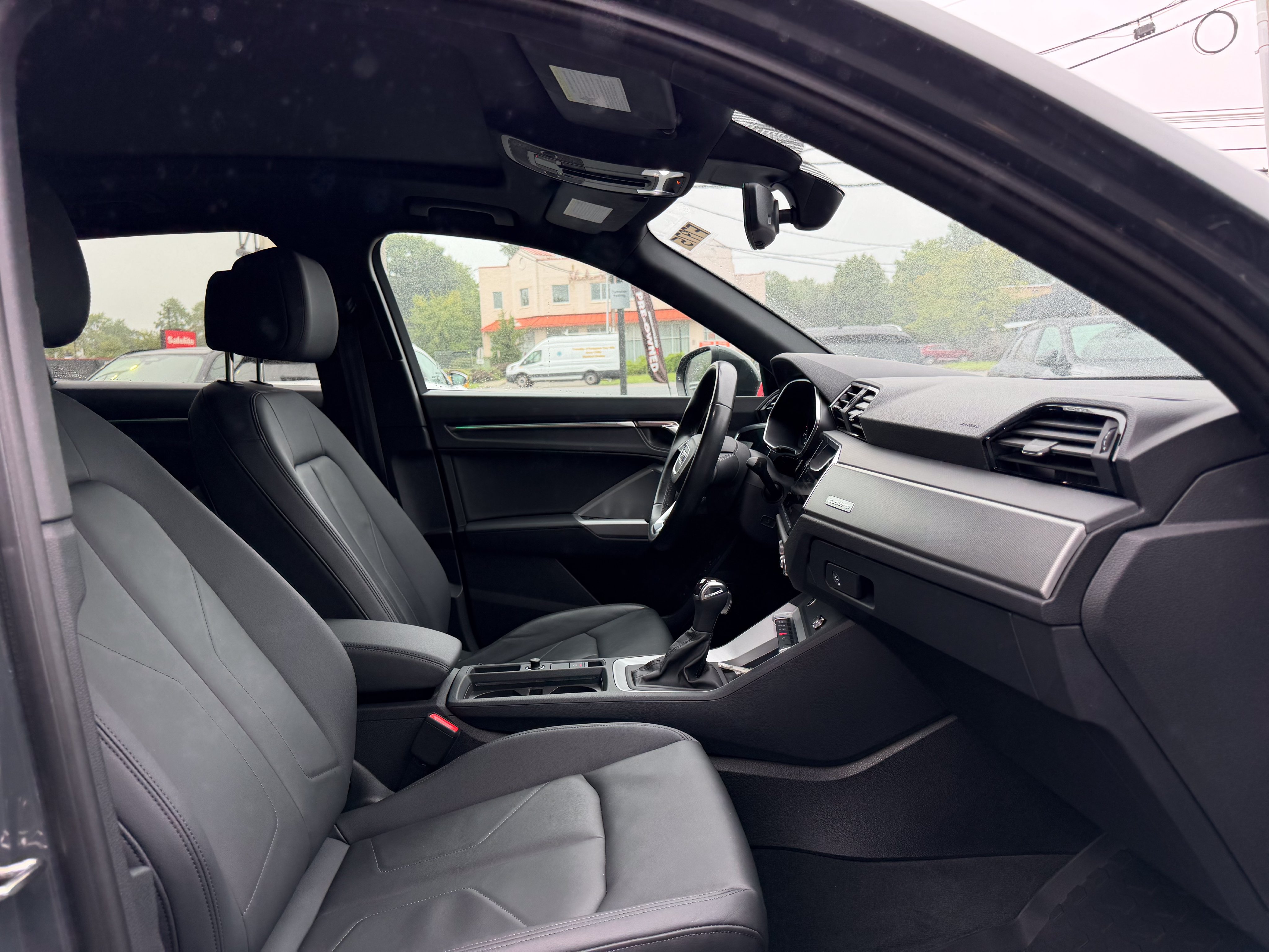 Used 2024 Audi Q3 2.0T Premium Plus AWD/4WD image 17