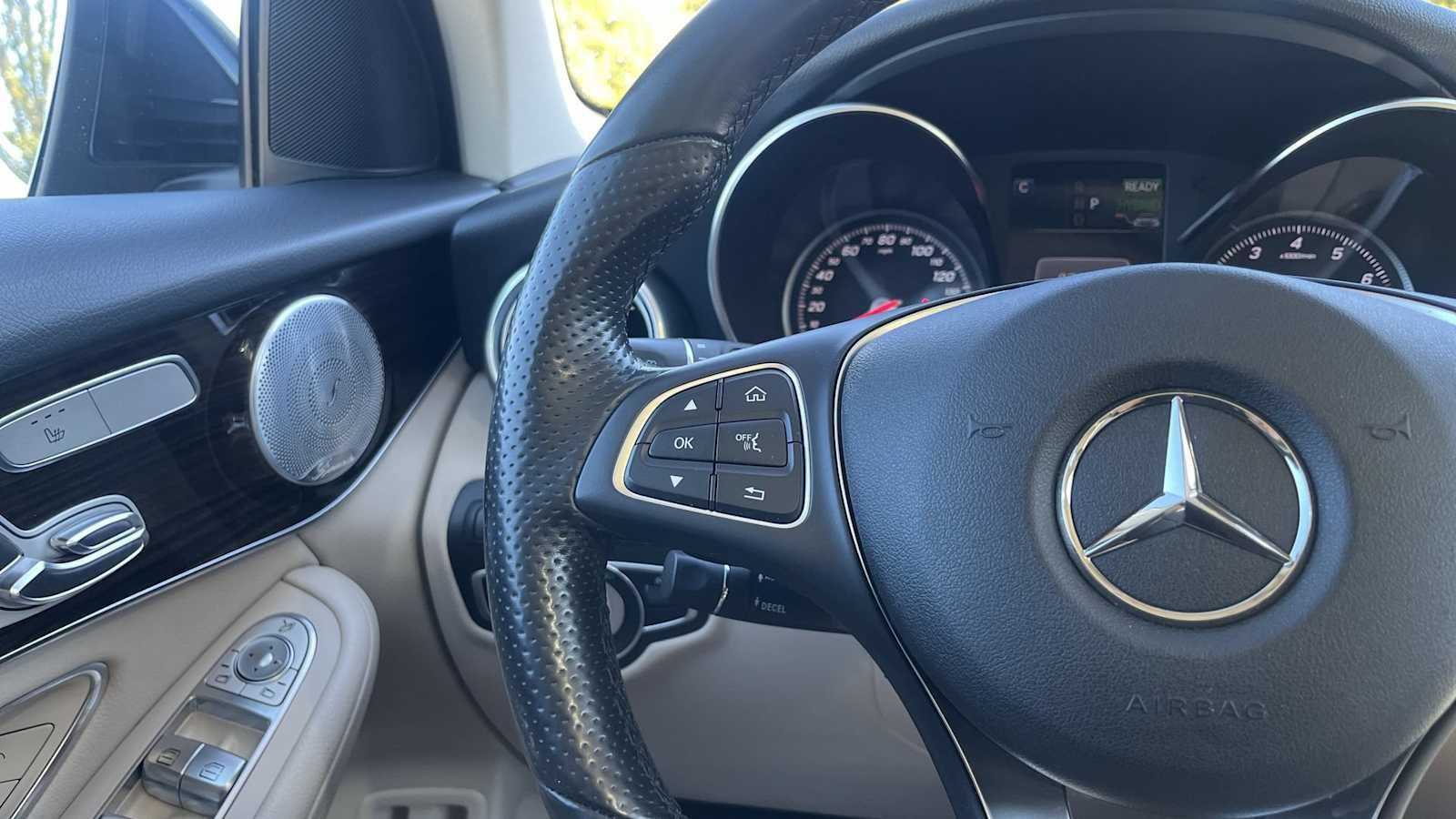 Used 2018 Mercedes-Benz GLC 350e 4MATIC image 39