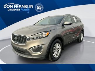 Used 2016 Kia Sorento LX w/ LX Convenience Package image 1