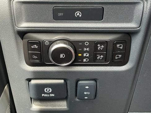 Used 2025 Ford F150 Raptor AWD/4WD image 34