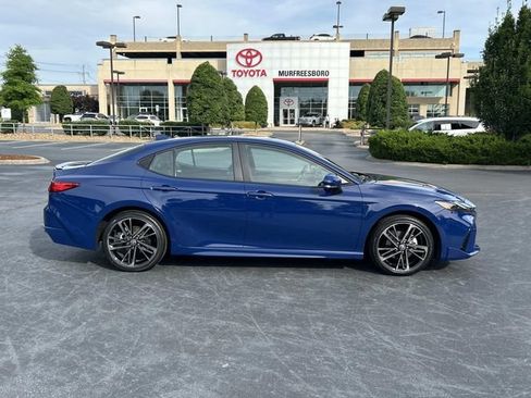 Used 2025 Toyota Camry XSE AWD/4WD image 3