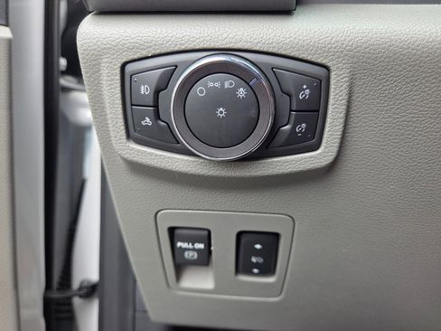 Used 2020 Ford F150 XLT w/ Equipment Group 302A Luxury image 28