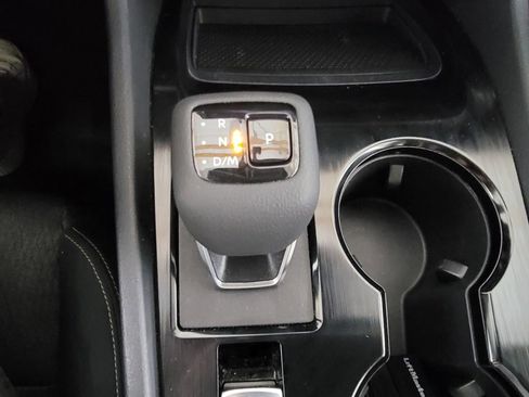 Used 2024 Nissan Rogue SV image 18