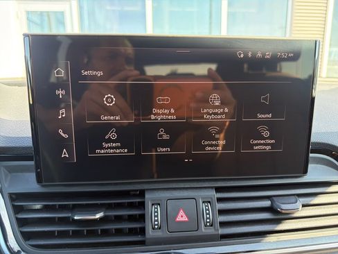 Used 2023 Audi Q5 2.0T Premium Plus w/ Premium Plus Package AWD/4WD image 19