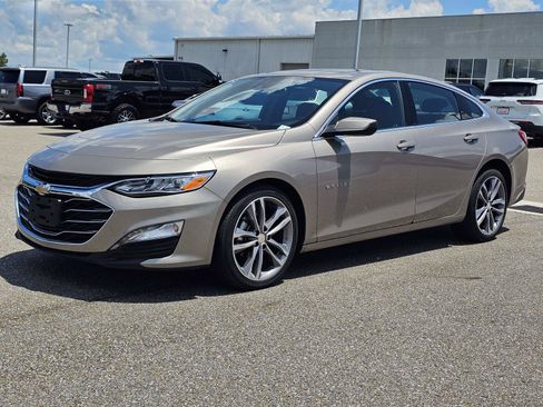 Used 2024 Chevrolet Malibu LT FWD image 1