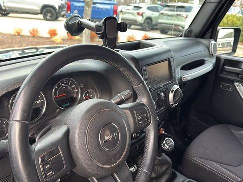 Used 2014 Jeep Wrangler Unlimited Sahara w/ Max Tow Package image 3