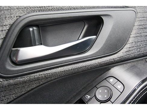 Used 2023 Nissan Rogue SV image 16