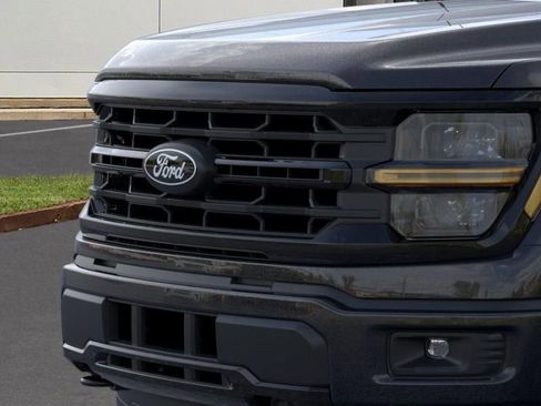 New 2026 Ford F150 XLT w/ XLT Black Appearance Package image 17