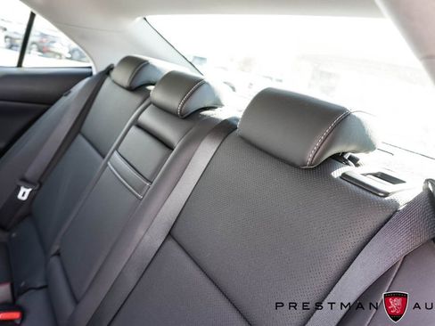 Used 2018 Lexus IS 300 AWD image 43