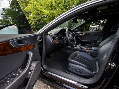 Used 2019 Audi A5 2.0T Premium image 9