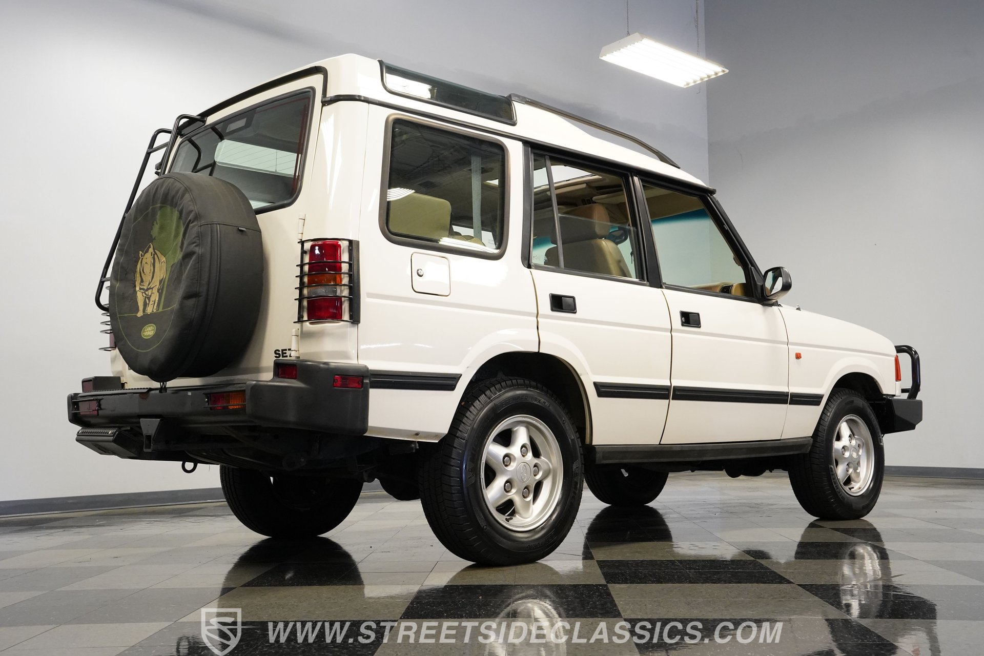 Used 1996 Land Rover Discovery AWD/4WD image 28