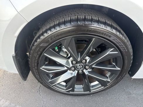 Used 2026 Toyota Corolla SE FWD image 14
