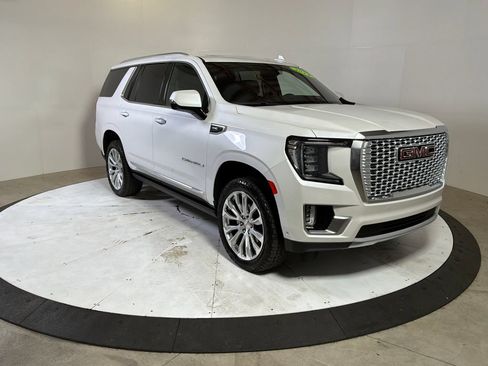 Used 2024 GMC Yukon Denali w/ Denali Reserve Package AWD/4WD image 1